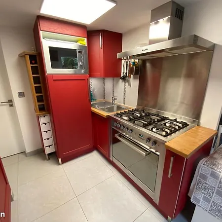 Maison A 200m De La